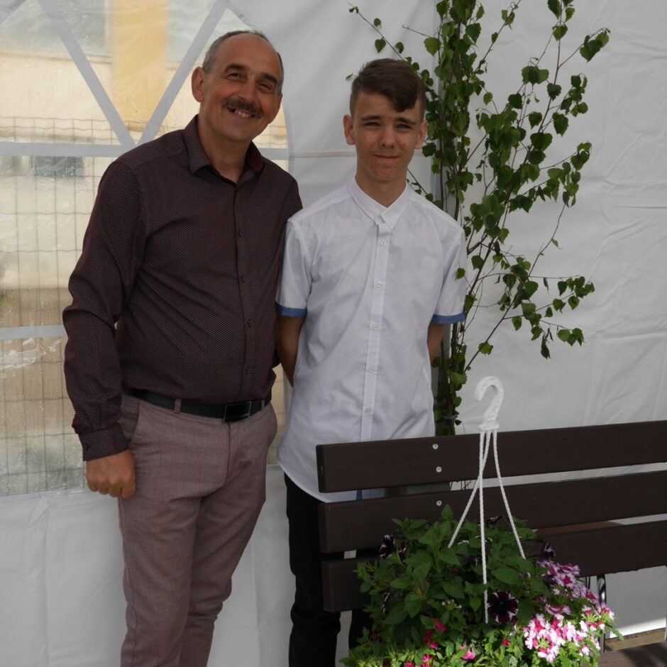 Salgales MMS 2021. gada pūšaminstrumentu spēles programmas absolvents ar skolotāju izlaidumā