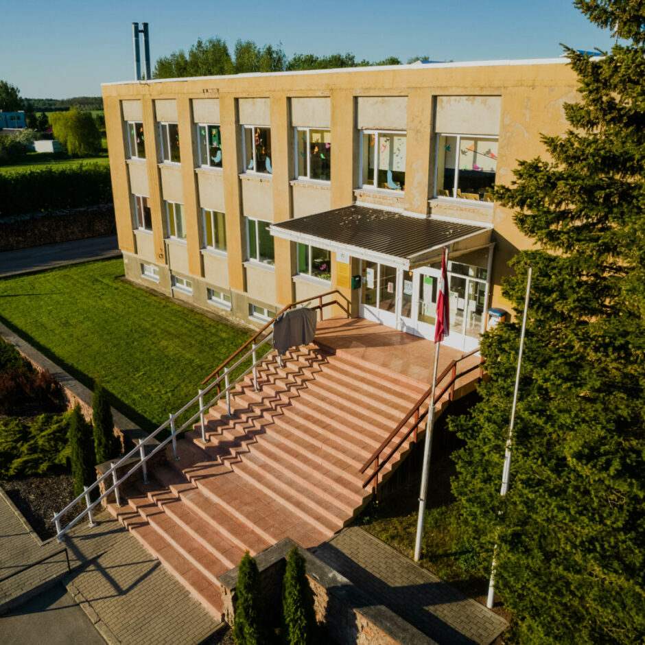 Salgales MMS ēka no gaisa