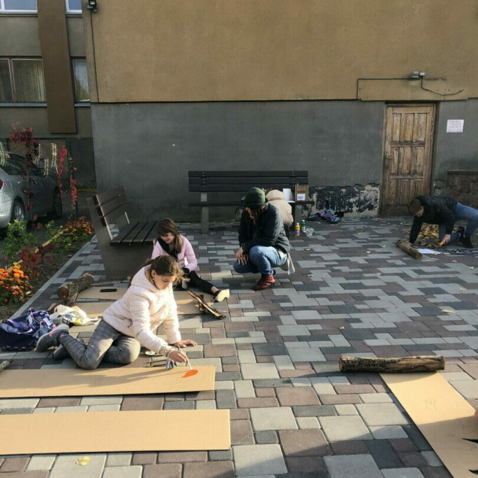 Gleznošanas nodarbība ārtelpās