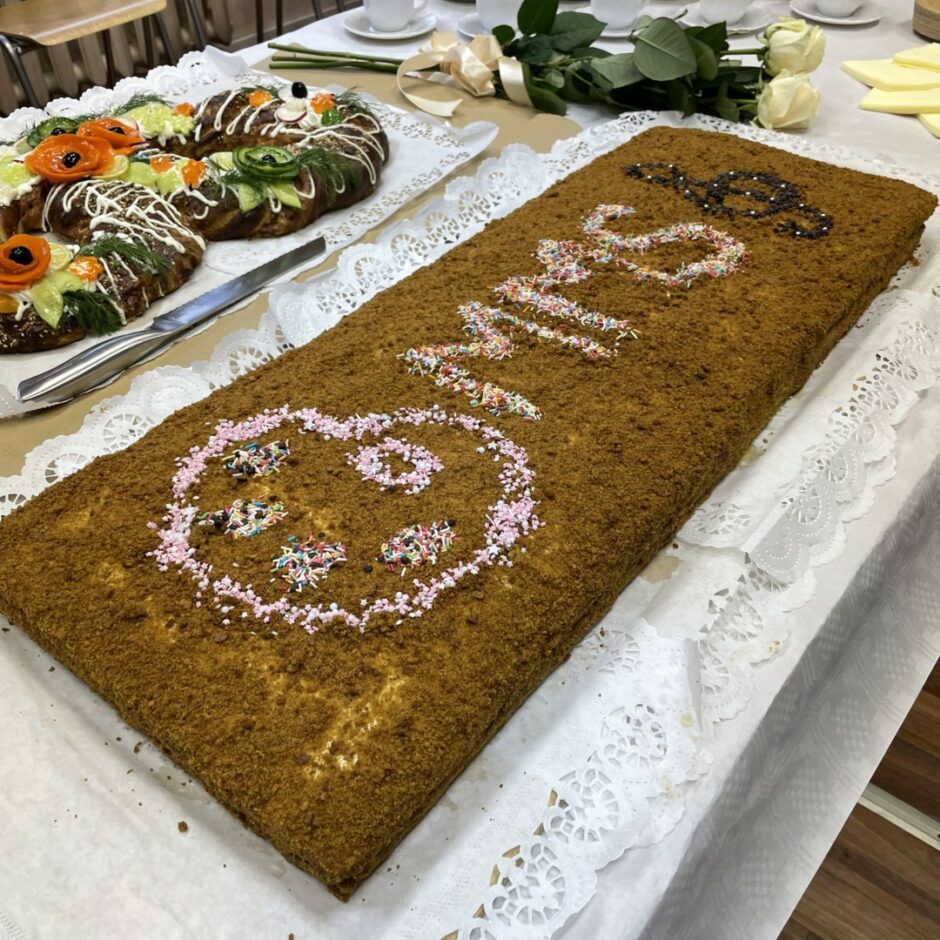 Salgales Mūzikas un mākslas skolas izlaiduma kūka