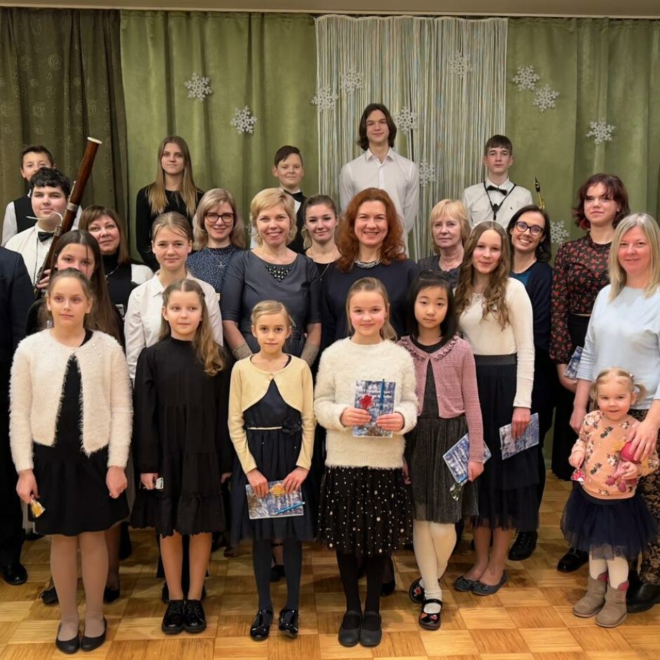 Kopbilde sadraudzības koncertā ar Ozolnieku Mūzikas skolu