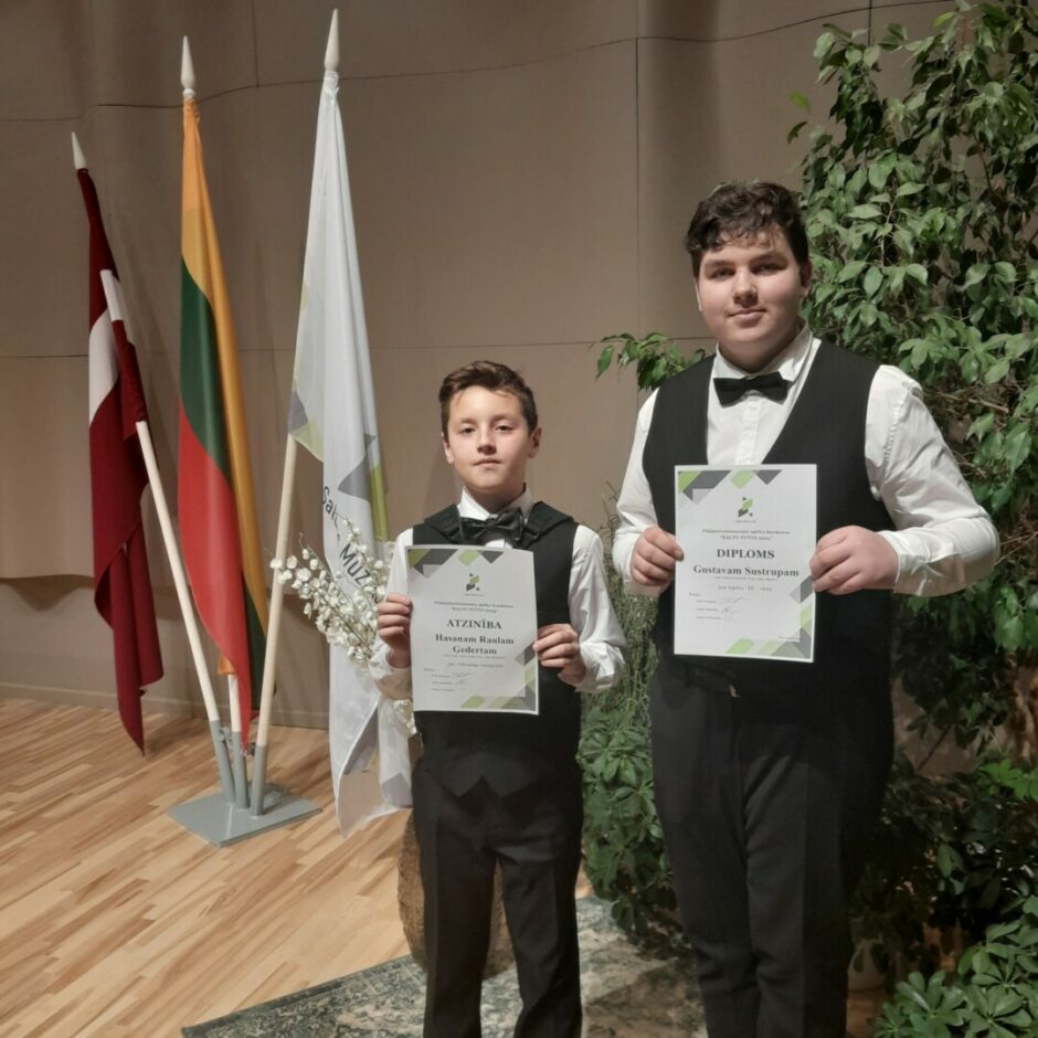 Hasals Rauls Ģederts un Gustavs Sustrups konkursā 