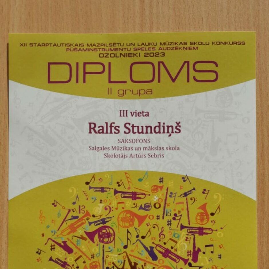 Saksofona spēles audzēkņa Ralfa Stundiņa III vietas diploms